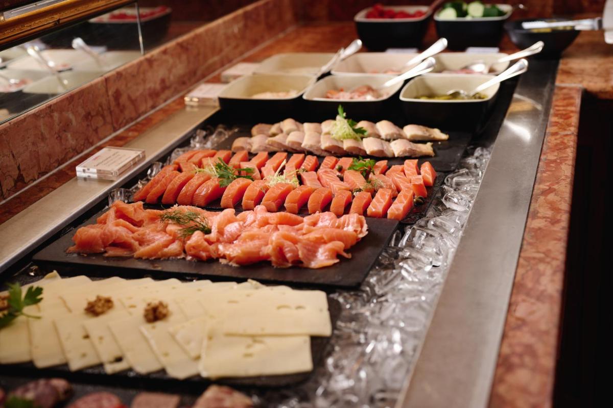 Essen im Hotel oder in der Nähe
