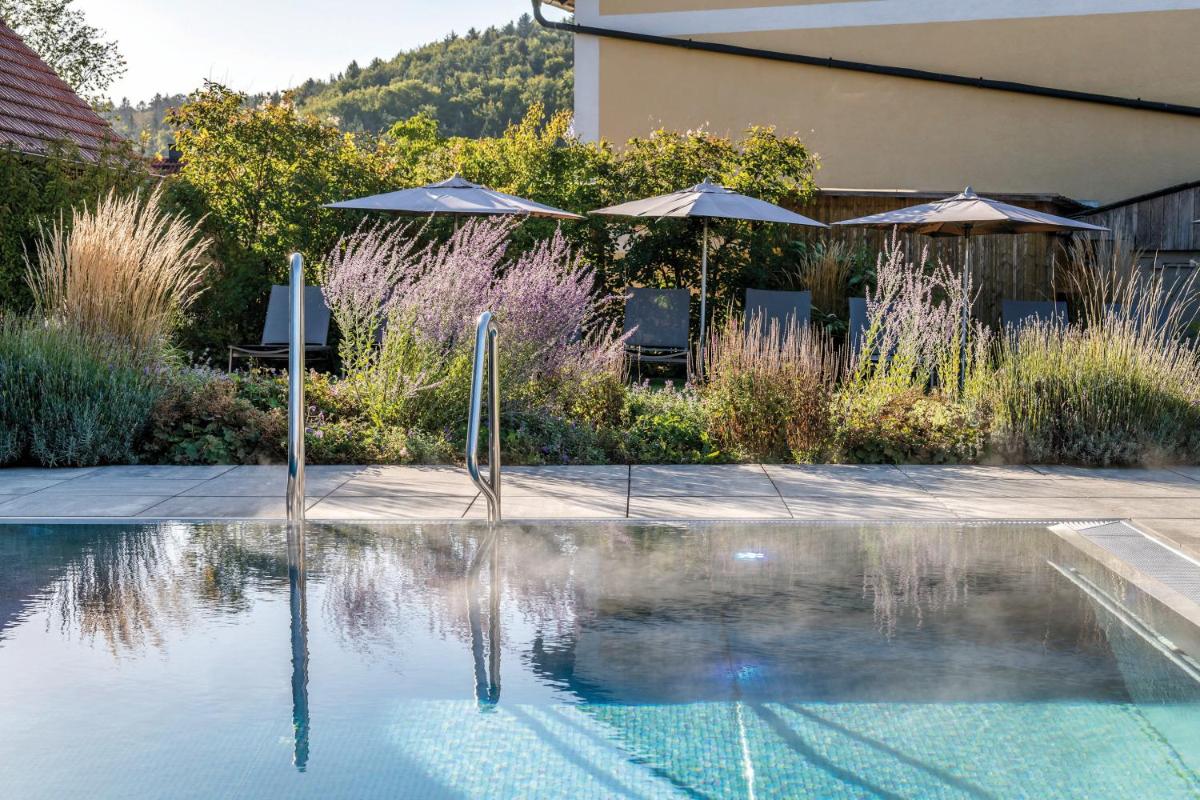 Landhotel Weißes Roß - Housity