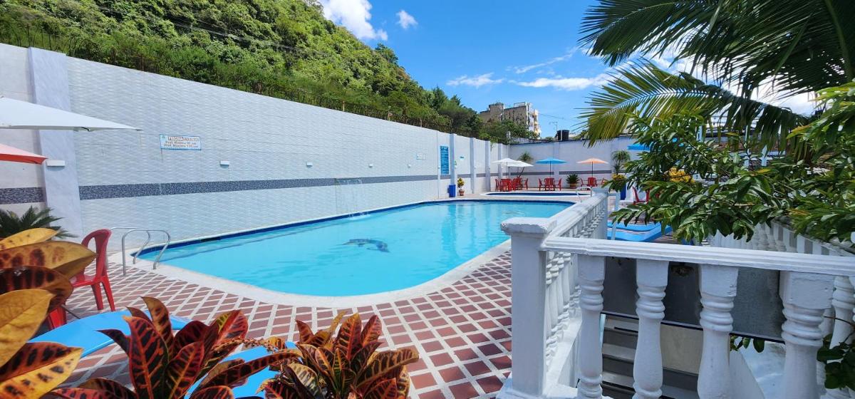 Hotel Emperador - Housity