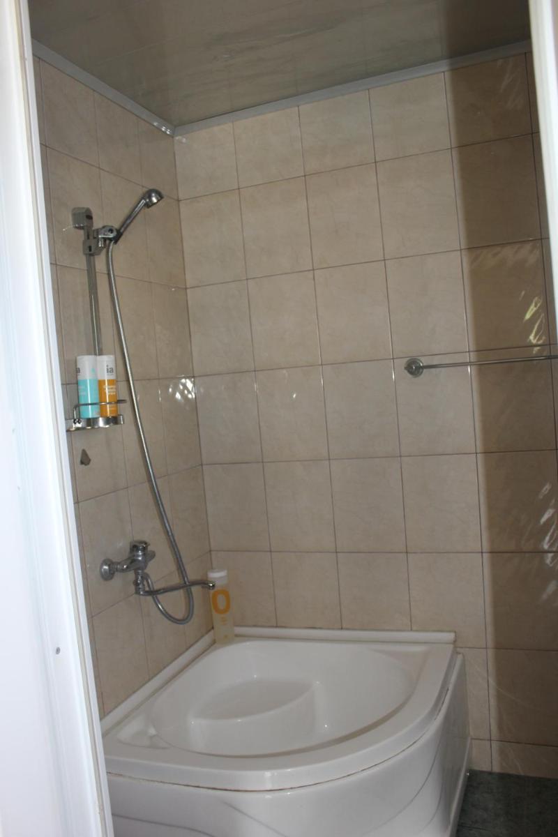 Nunua's Bed and Breakfast - Housity