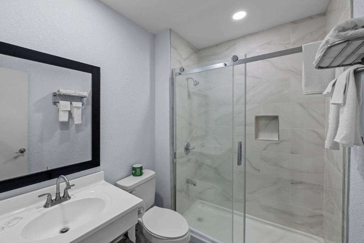 Suburban Studios Newport News - Hampton - Housity