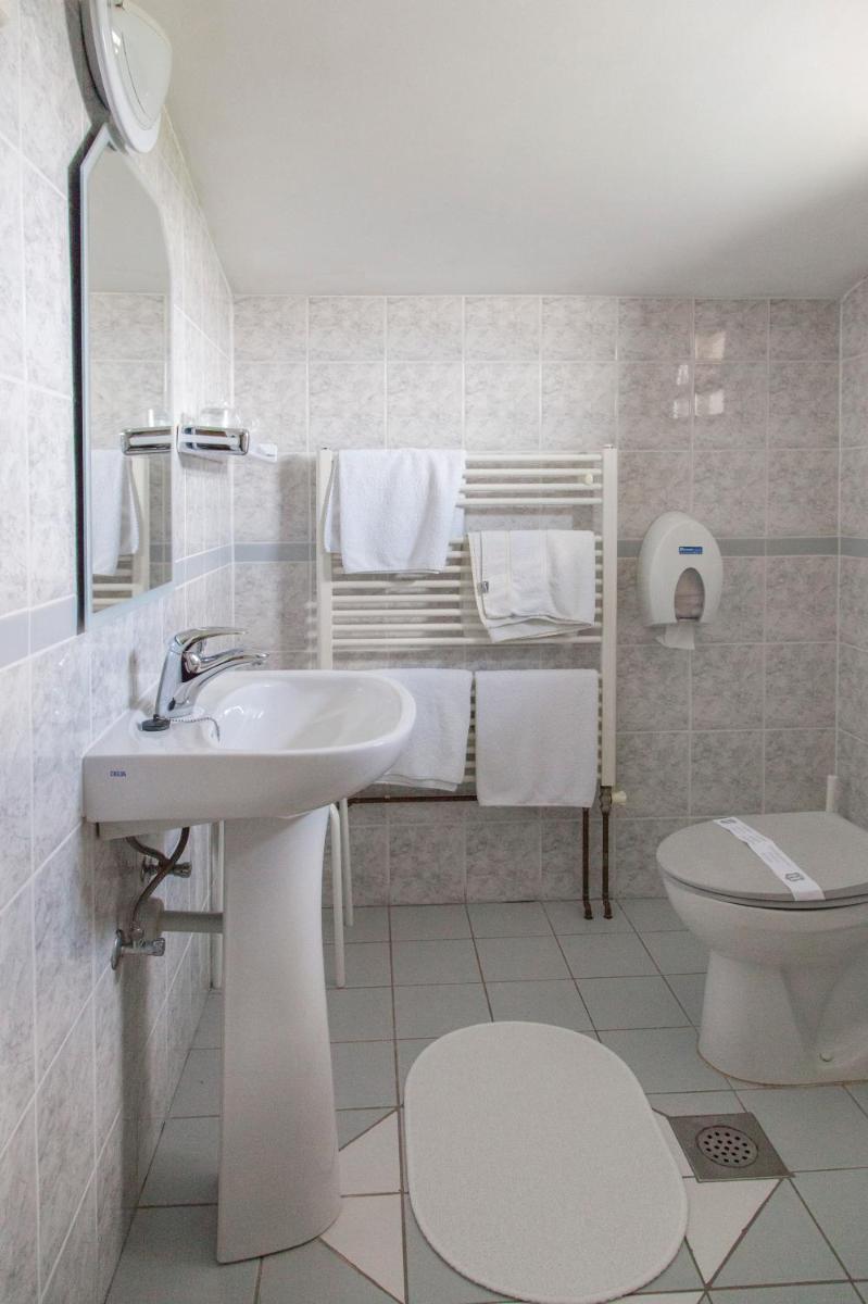 Pension Kezele - Housity