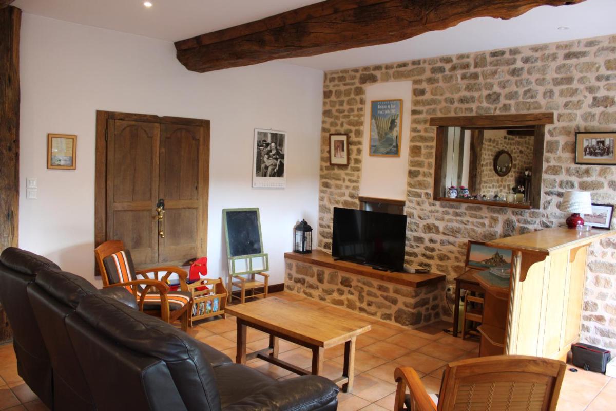 Gîte/Guest House close to the Mont Saint Michel - Housity