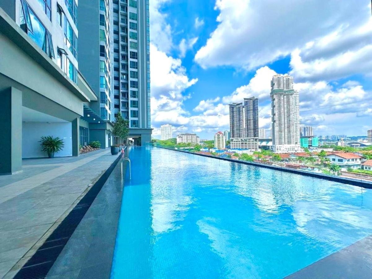 SKS Pavilion Residence by UHA - Housity