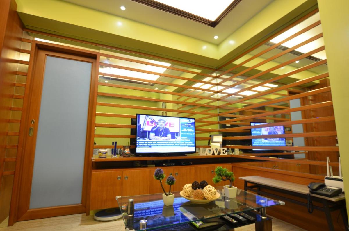 A Homey Place At Adriatico - Housity