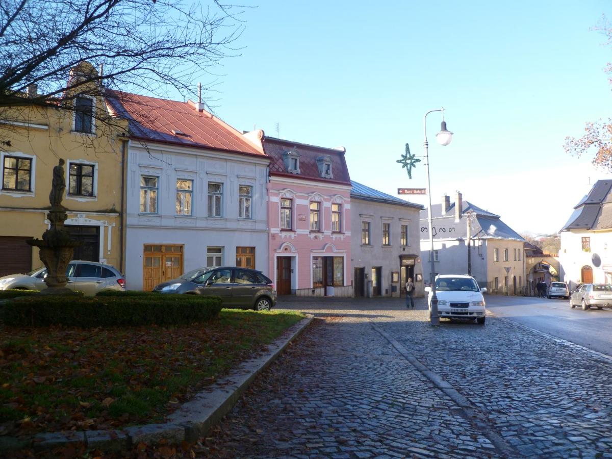 Apartman Pod Kostelem - Housity