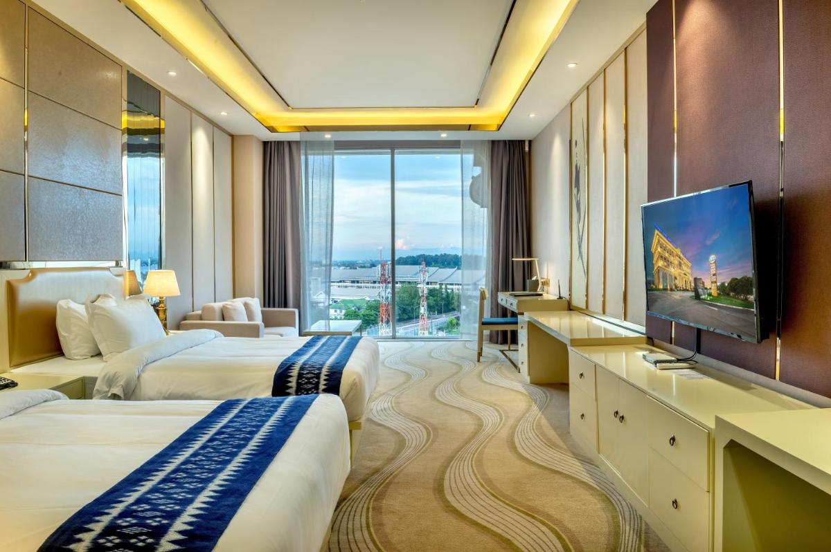 ST Hotel Wattay Airport - Housity