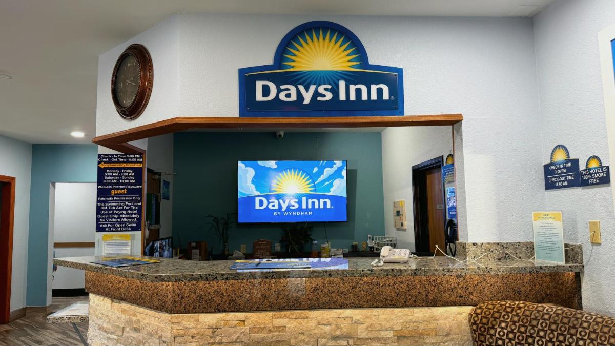 Days Inn by Wyndham Mankato - Housity