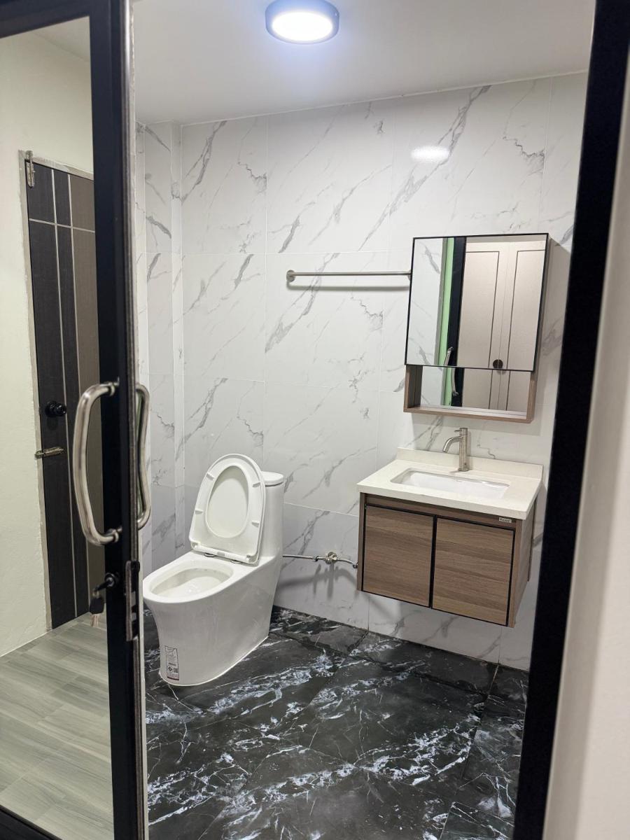 Pakkan Hotel พักกาญจน์ - Housity