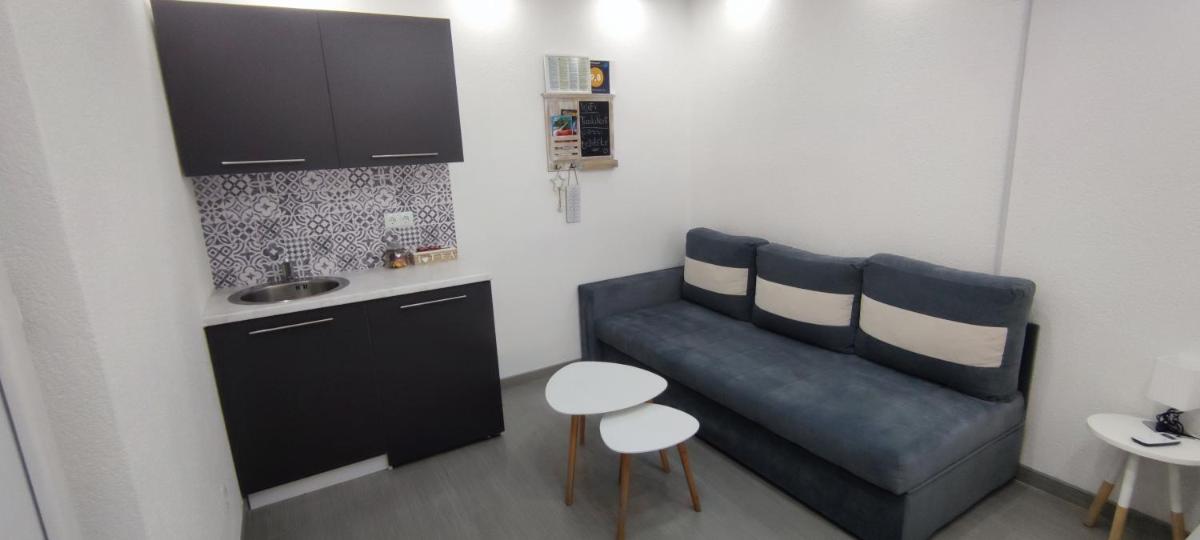 Apartments Airport Inn - Housity