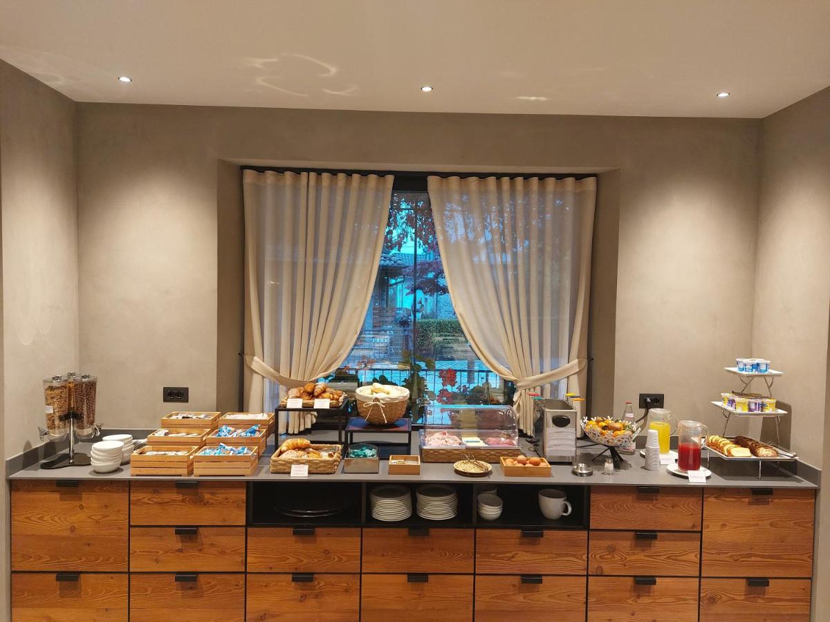 Hotel Ferrari - Housity