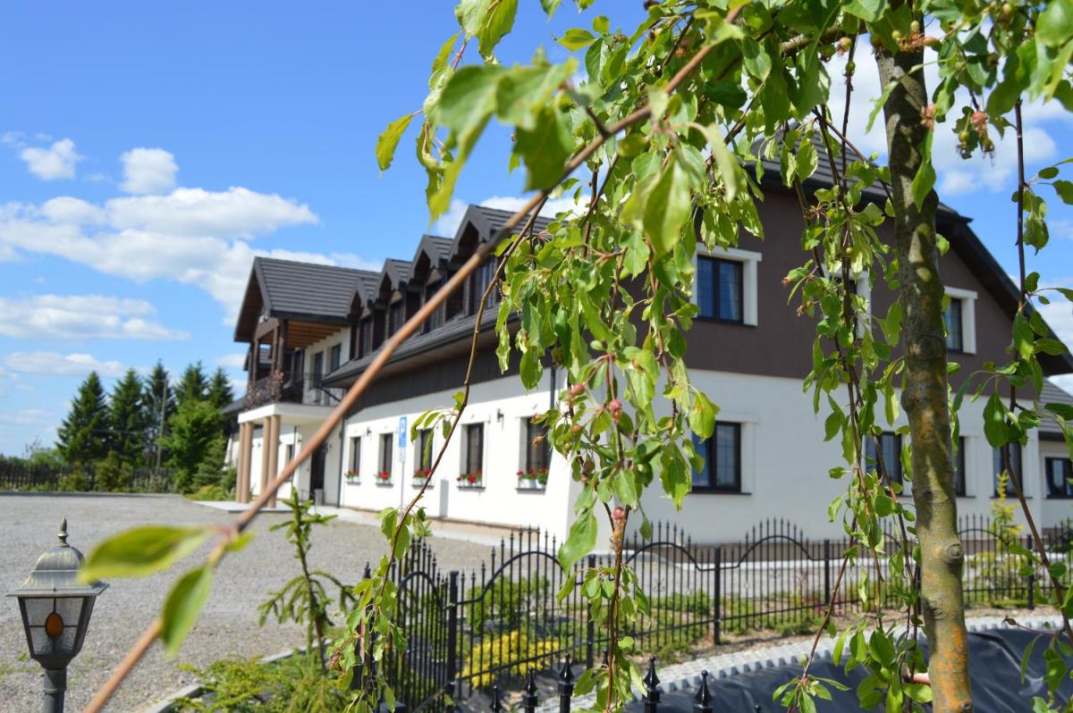 Ośrodek Biały Lew - Housity