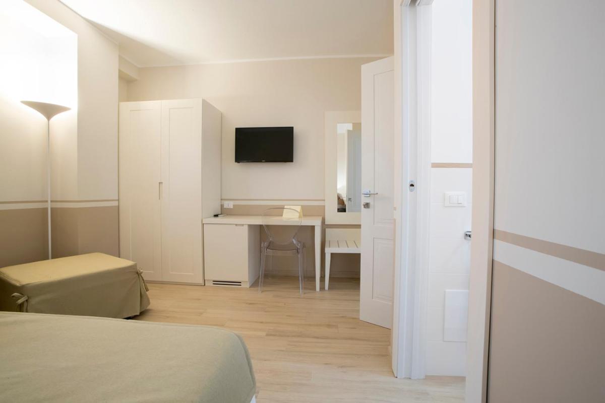 Eunice Bed and Breakfast - Housity