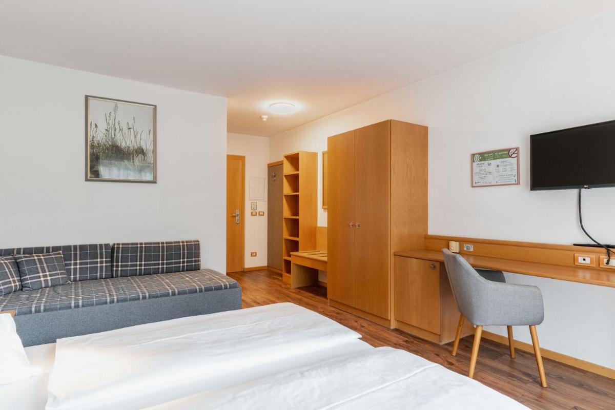Hotel Brenner - Stop & Go - Housity