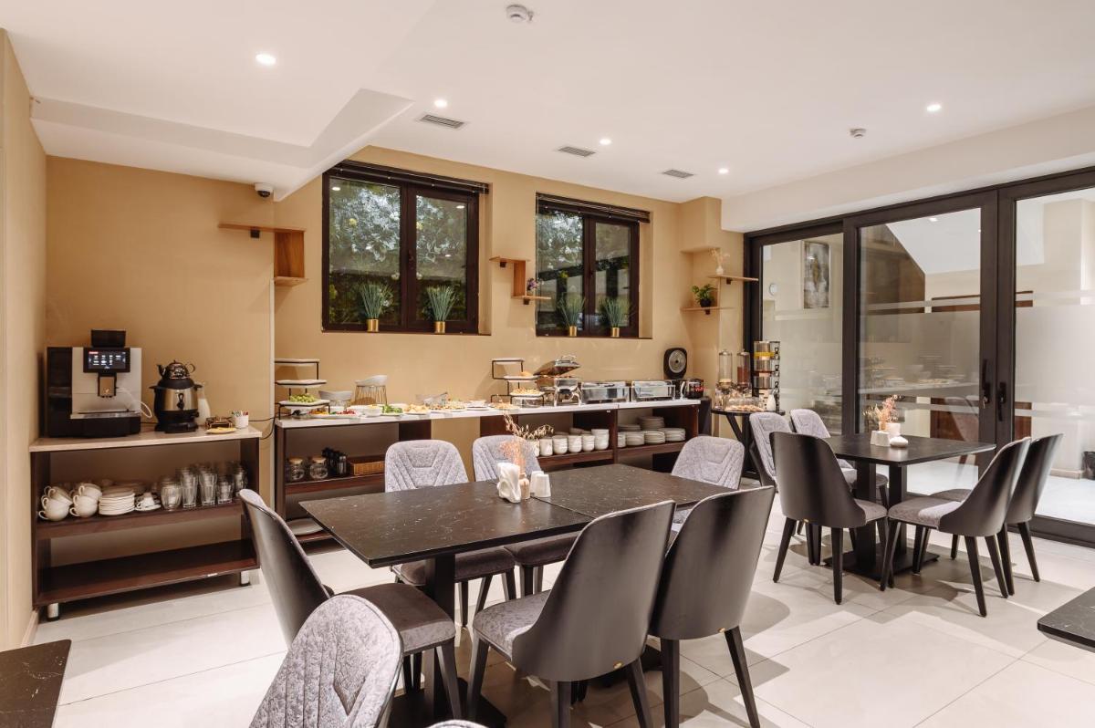 ROYAL RESIDENCE - Housity