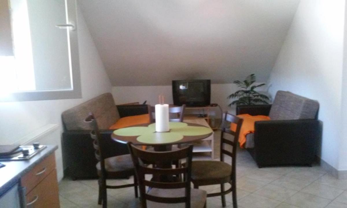 Apartment Laura - Housity