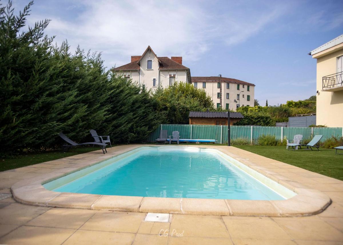 Les Ambassadeurs hôtel 3 Etoiles nouvelles chambres 2026 logis hôtel - Housity