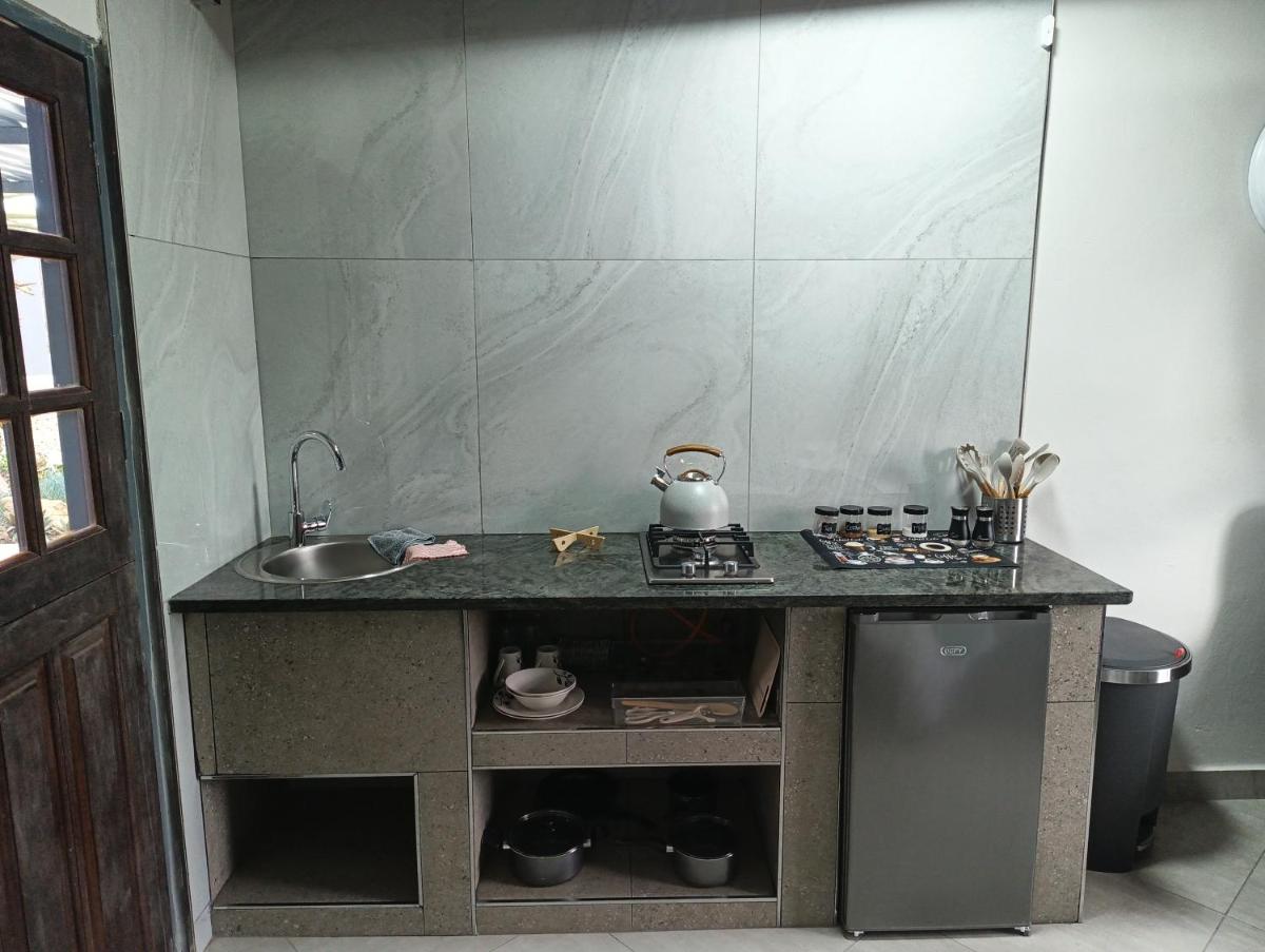 Unique Overnight Polokwane - Housity