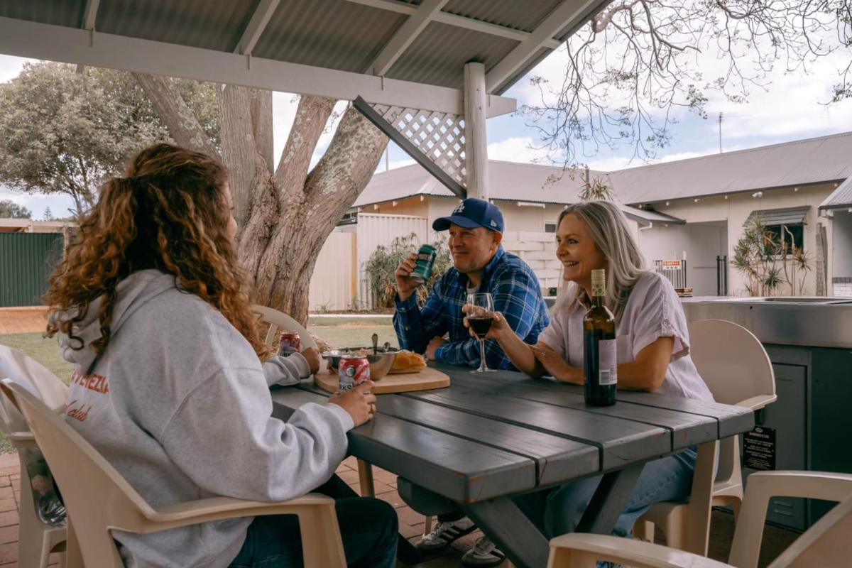 Busselton Jetty Chalets - Housity