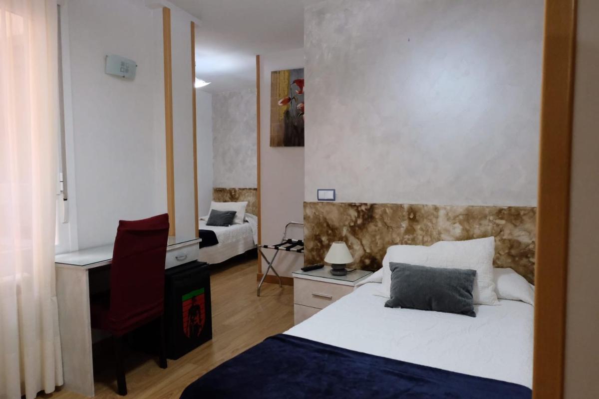 Hostal Don Rodrigo - Housity