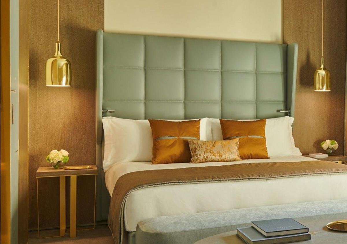 Un ou plusieurs lits dans un hébergement de l'établissement InterContinental Lyon - Hotel Dieu by IHG
