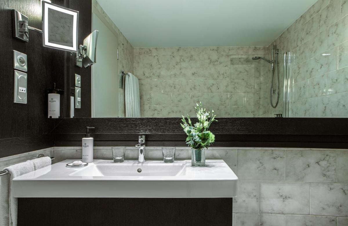 Salle de bains dans l'établissement Sofitel Strasbourg Grande Ile