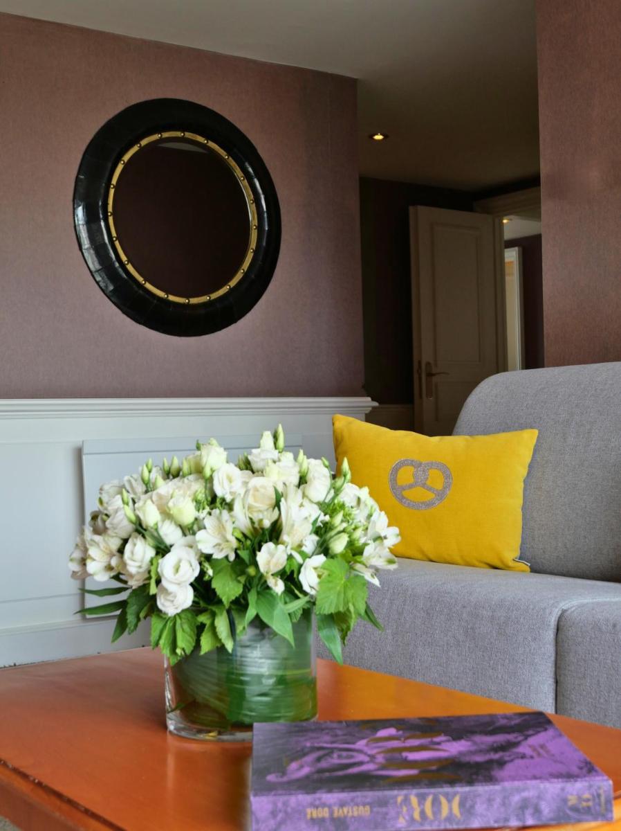 Coin salon dans l'établissement Sofitel Strasbourg Grande Ile