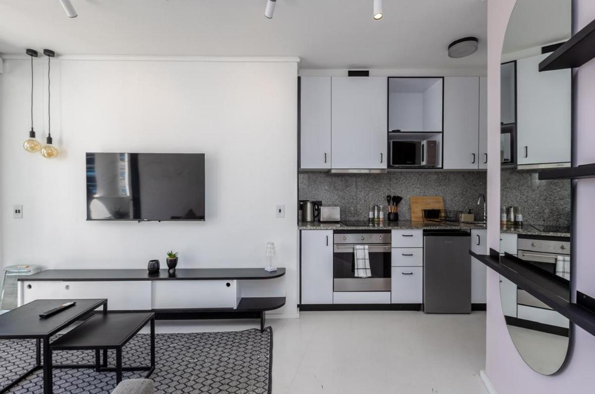 Stay Blissful at The Flamingo - Housity