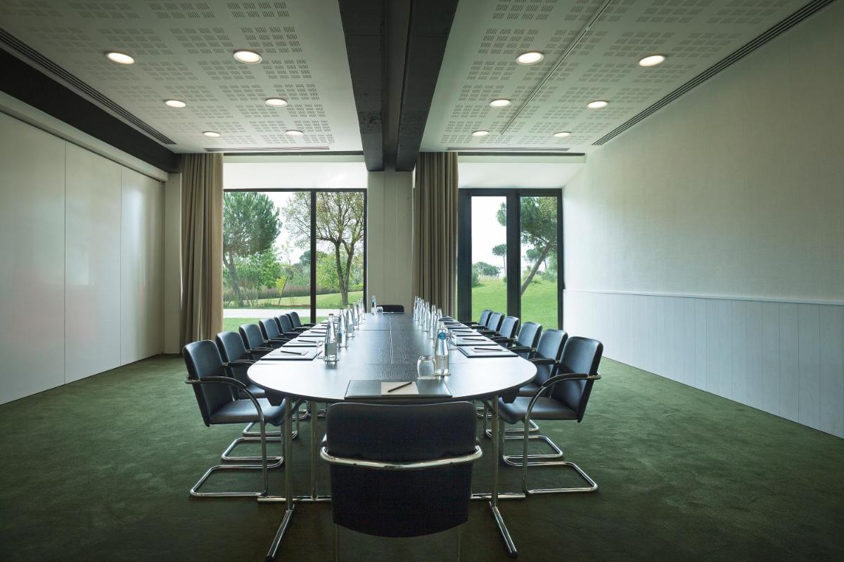 Zona business o sala de conferencias en Hotel Camiral - The Leading Hotels of the World