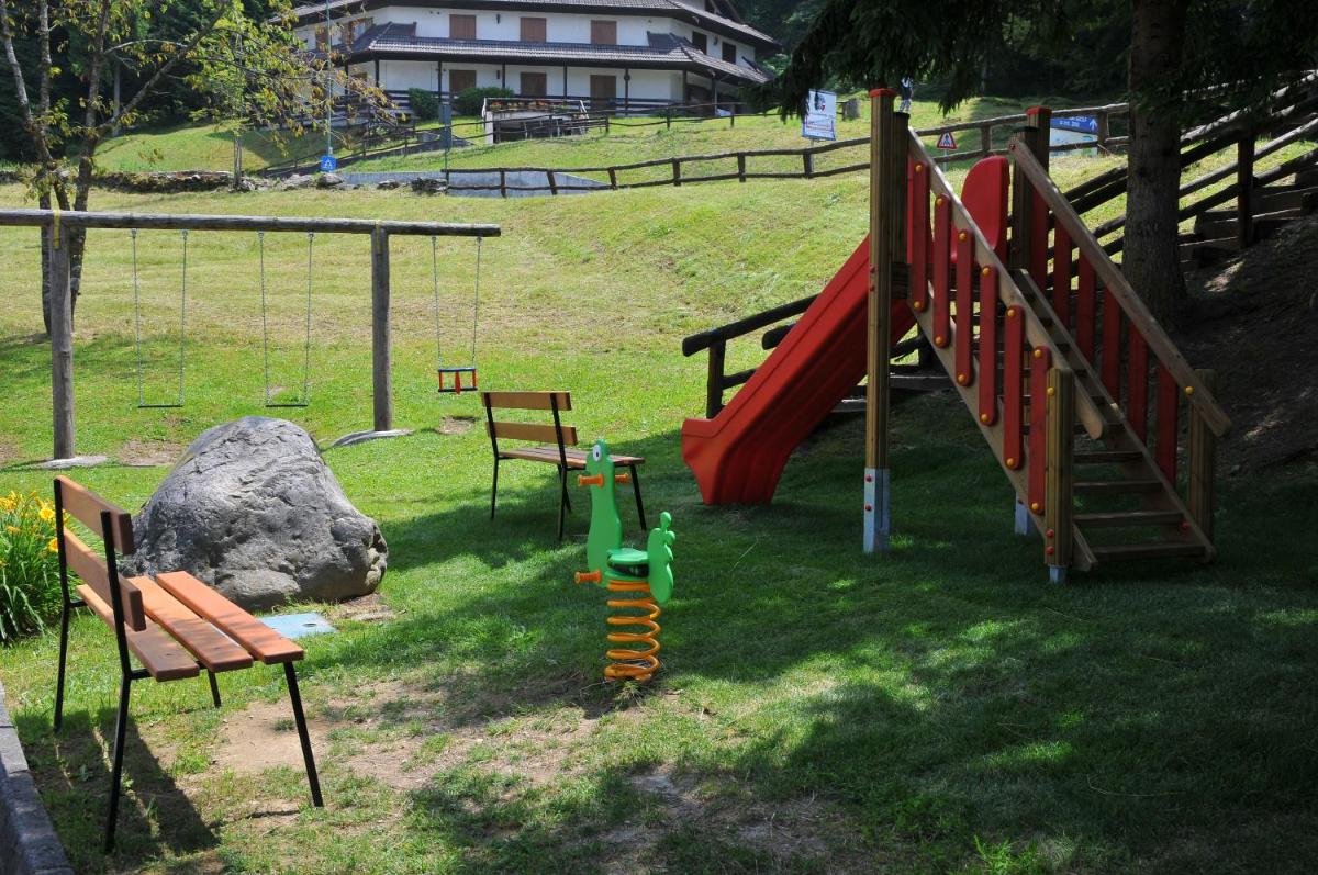 Albergo Legazzuolo Montecampione - Housity