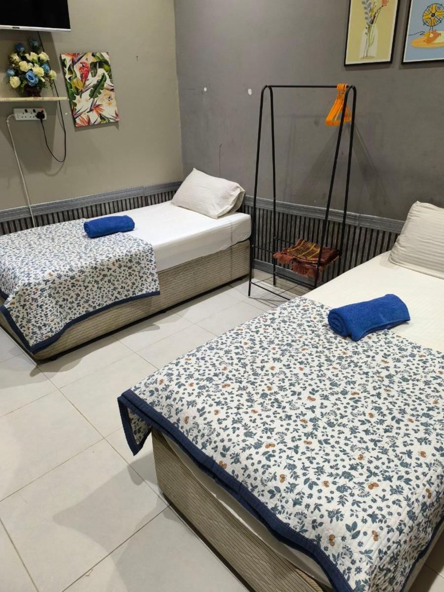 Desa Besut Inn - Housity
