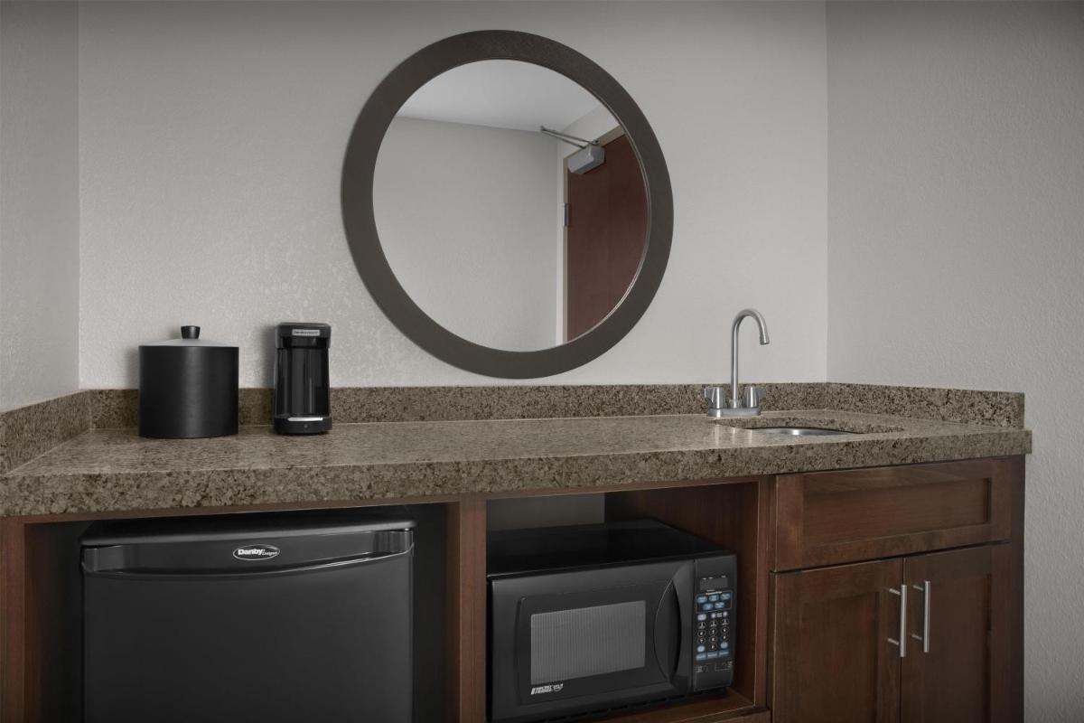Hampton Inn & Suites Ocean City - Housity