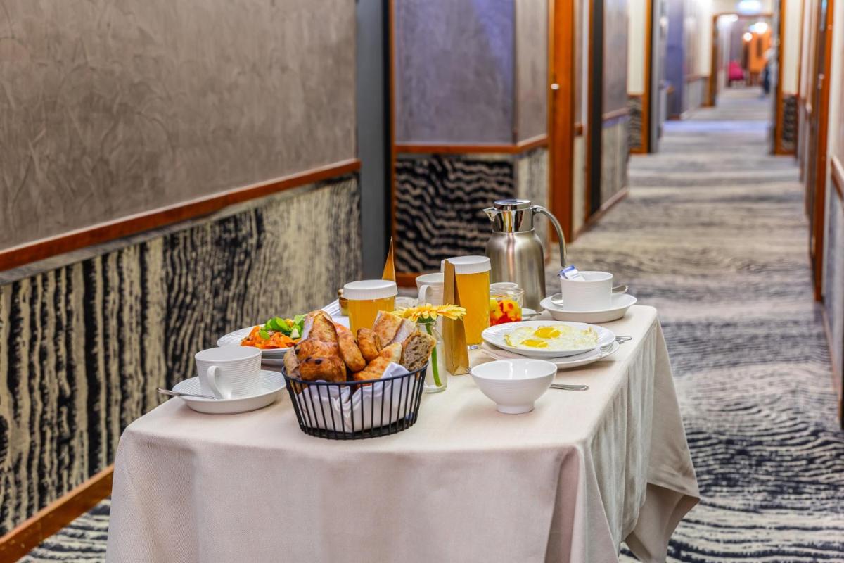 Nourriture dans l'hôtel ou à proximité