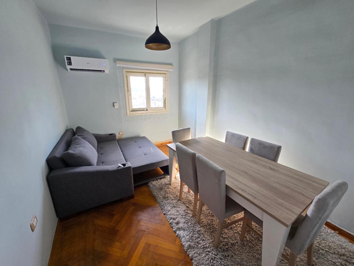 Alex Gate apartment - families only - Housity