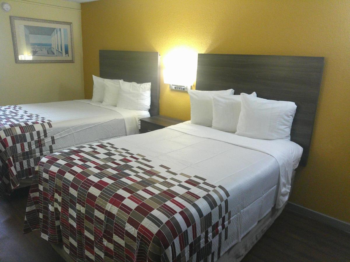 Red Roof Inn Hampton Coliseum - Housity