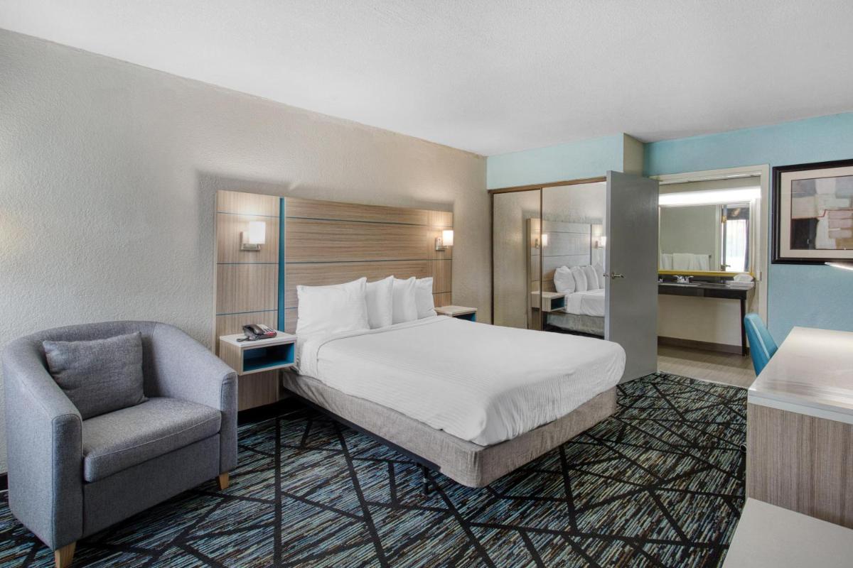 Best Western Executive Inn - Housity