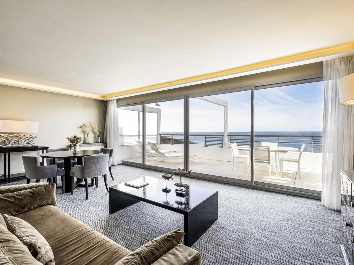 Coin salon dans l'établissement Sofitel Quiberon Thalassa sea & spa