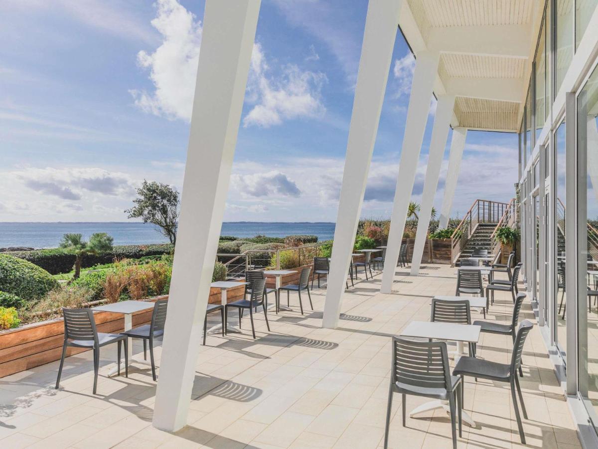 Vue générale sur la mer ou vue sur la mer prise depuis l'hôtel