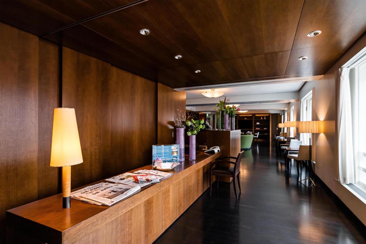 Ein Restaurant oder anderes Speiselokal in der Unterkunft Grand Hyatt Berlin