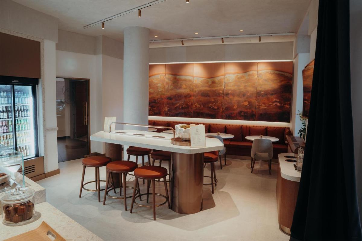 Ein Sitzbereich in der Unterkunft Grand Hyatt Berlin