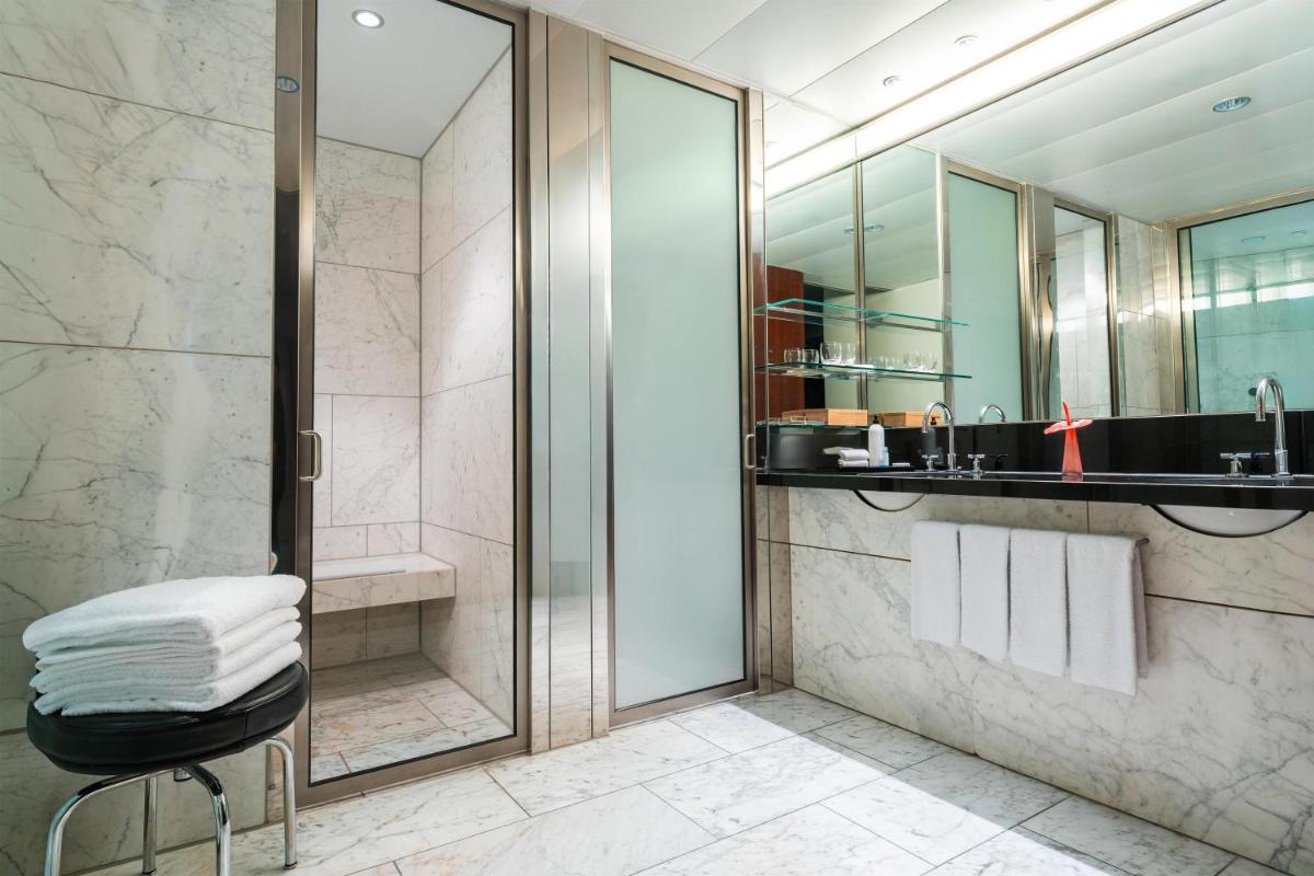 Ein Badezimmer in der Unterkunft Grand Hyatt Berlin