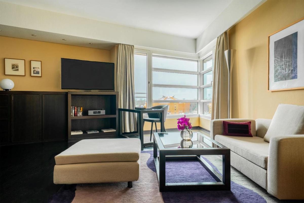 TV/Unterhaltungsangebot in der Unterkunft Grand Hyatt Berlin