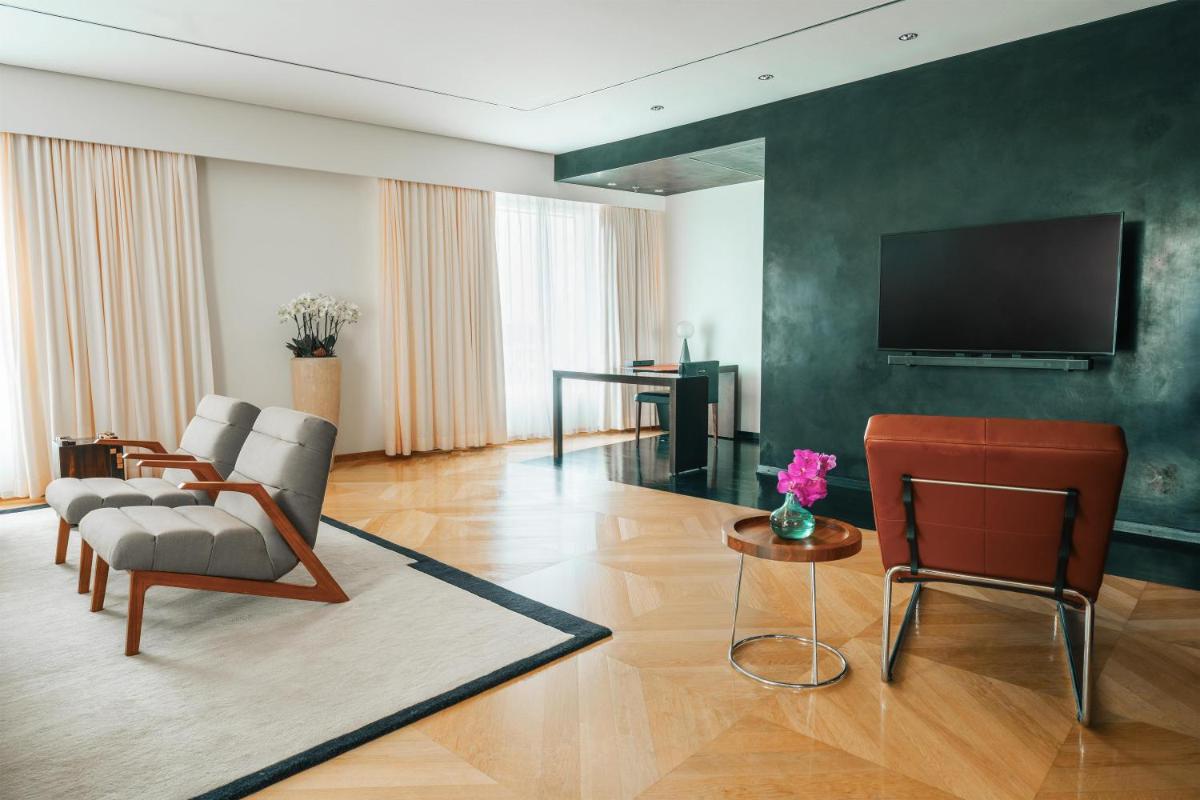 TV/Unterhaltungsangebot in der Unterkunft Grand Hyatt Berlin