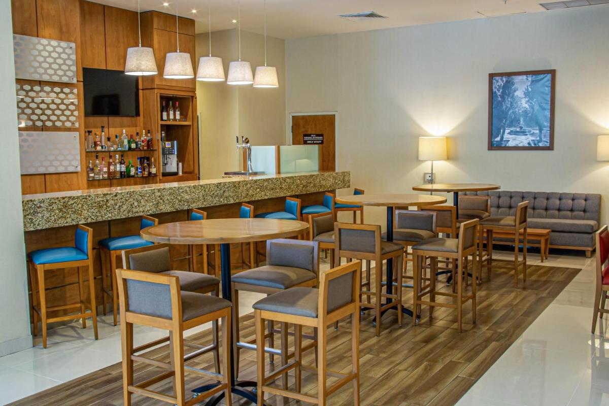 Hampton by Hilton Guadalajara Expo - Hizvo