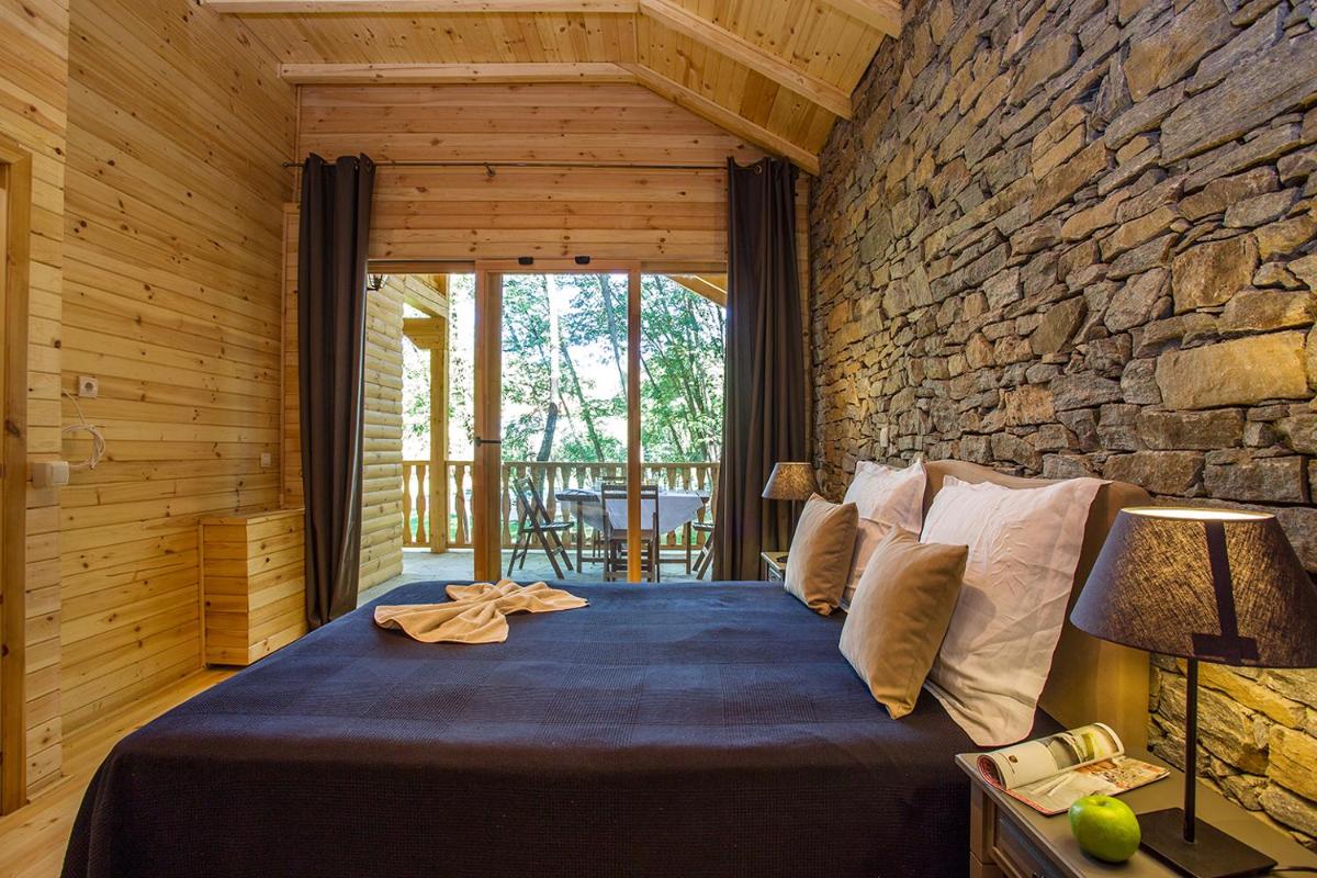 Garmen Hills Guest Houses - Hizvo