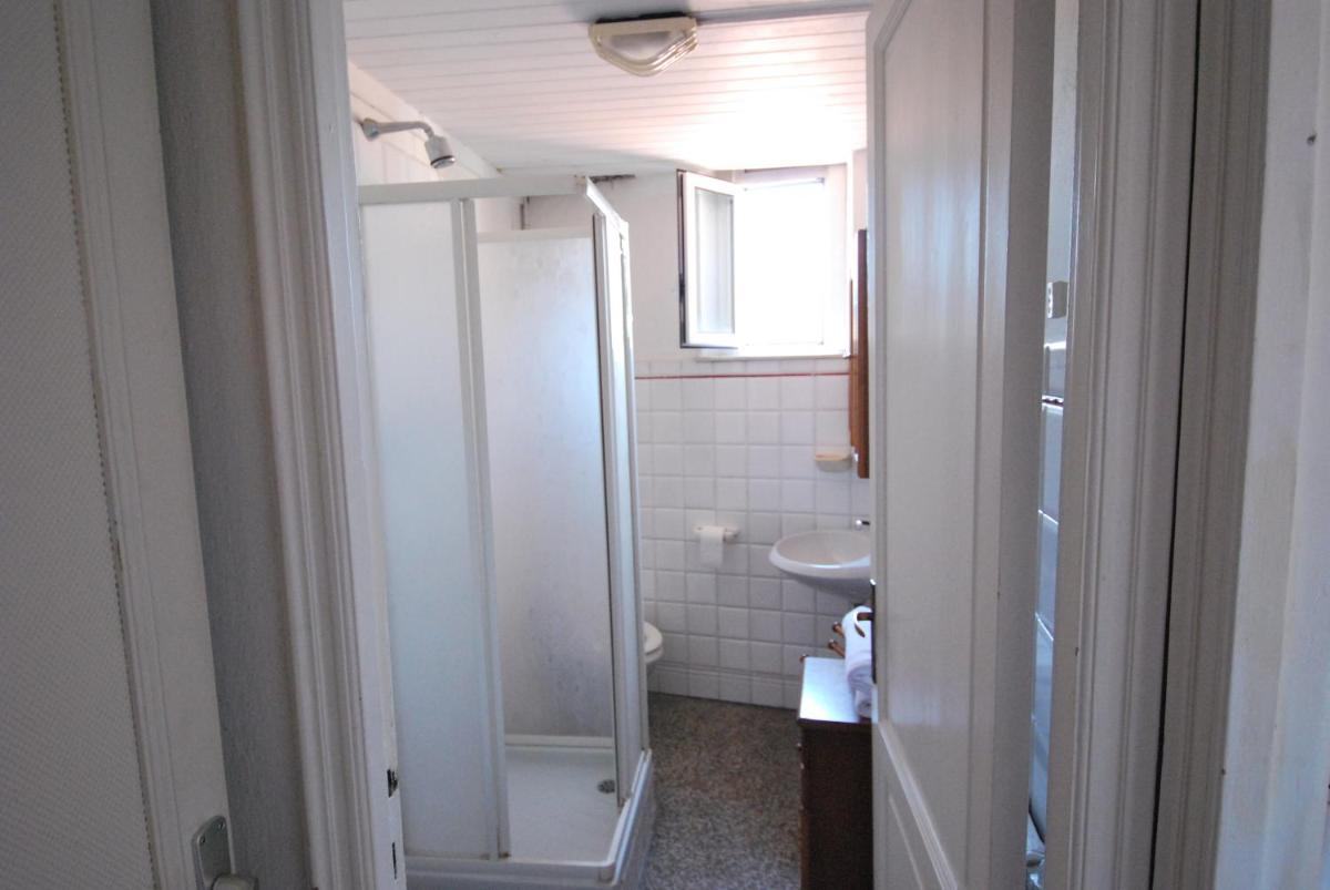 Albergo La Vela - Housity