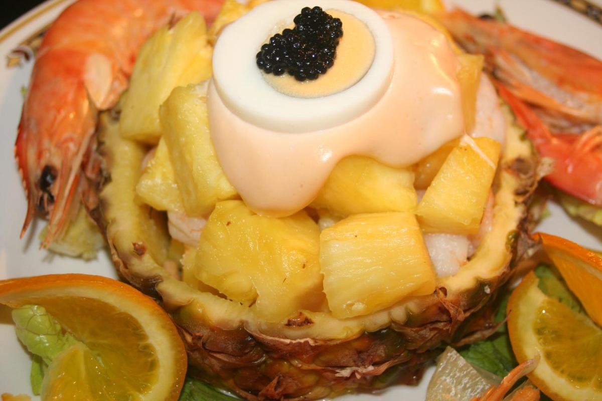 Comida en o cerca de este hotel
