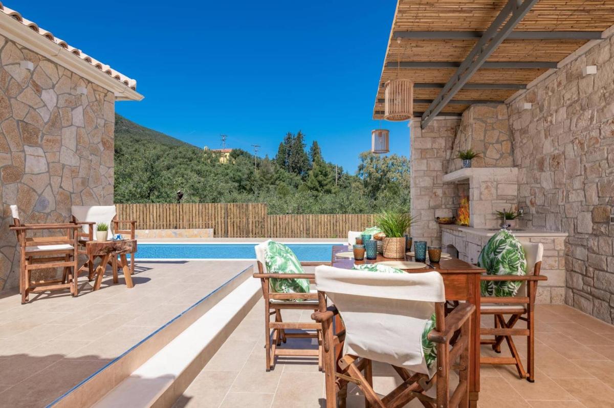 Villa Halakas by Villa Plus - Housity
