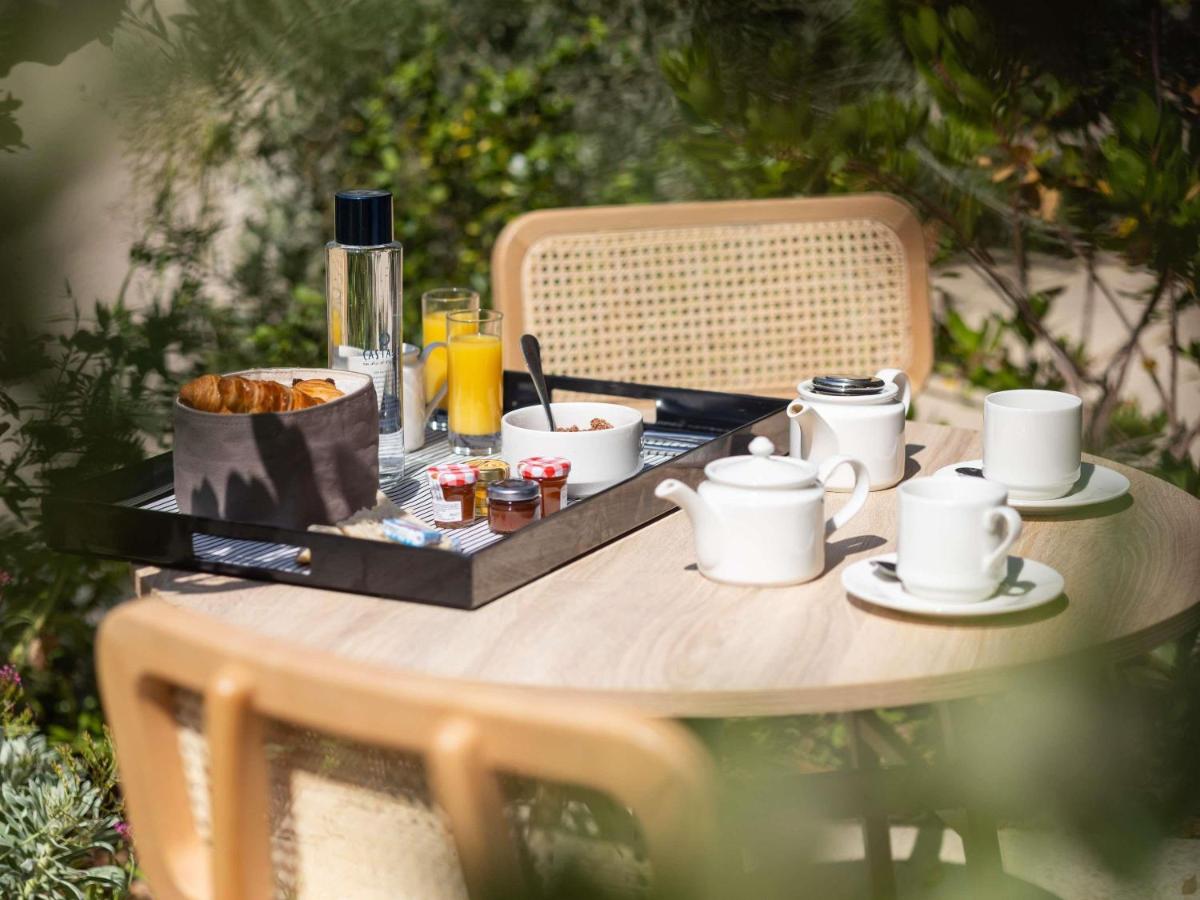 Nourriture dans l'hôtel ou à proximité