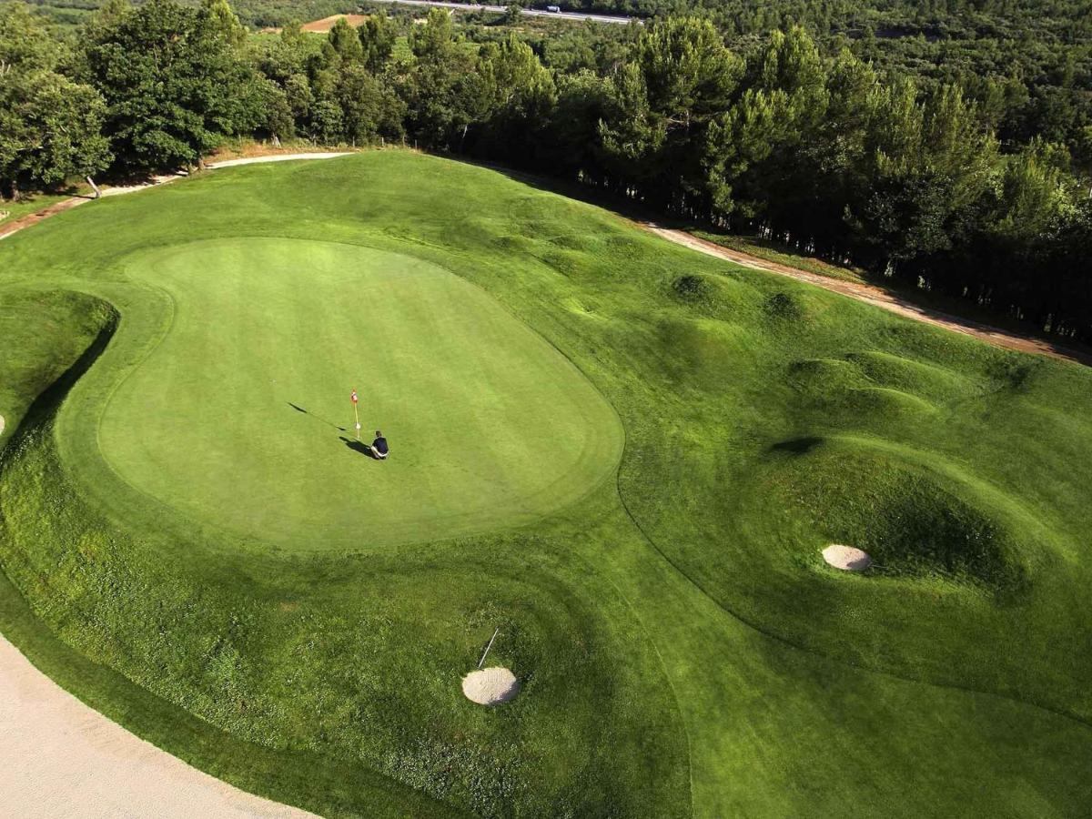 Golf sur le terrain de l'hôtel ou à proximité